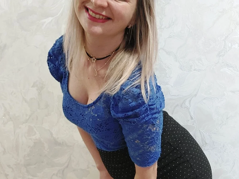 CallyLove's Offline Chat Room