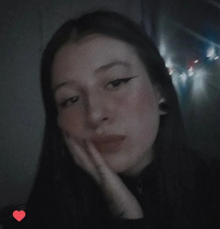 GaiaFioren's Offline Chat Room