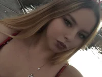 Mia_lou05's webcam live show
