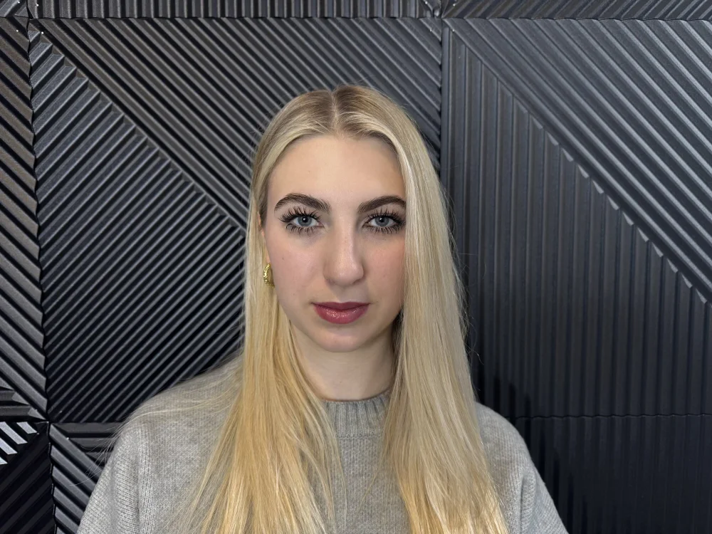 Offline chatovací místnost TheaBrindle