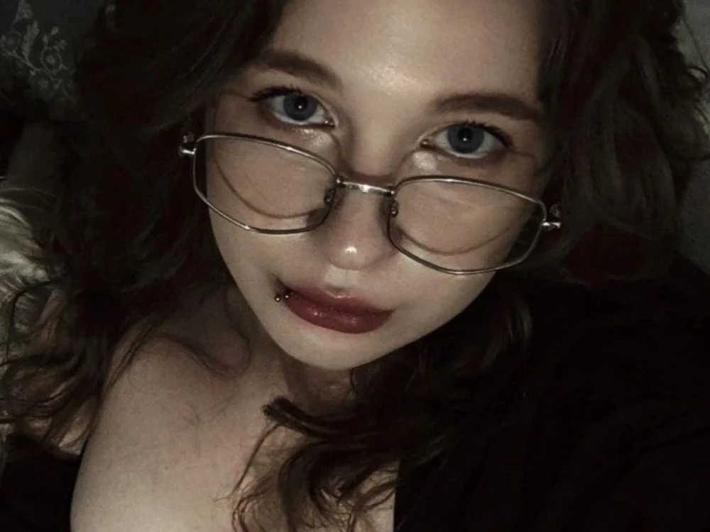 Chat +18 off-line de HoneyTangerine