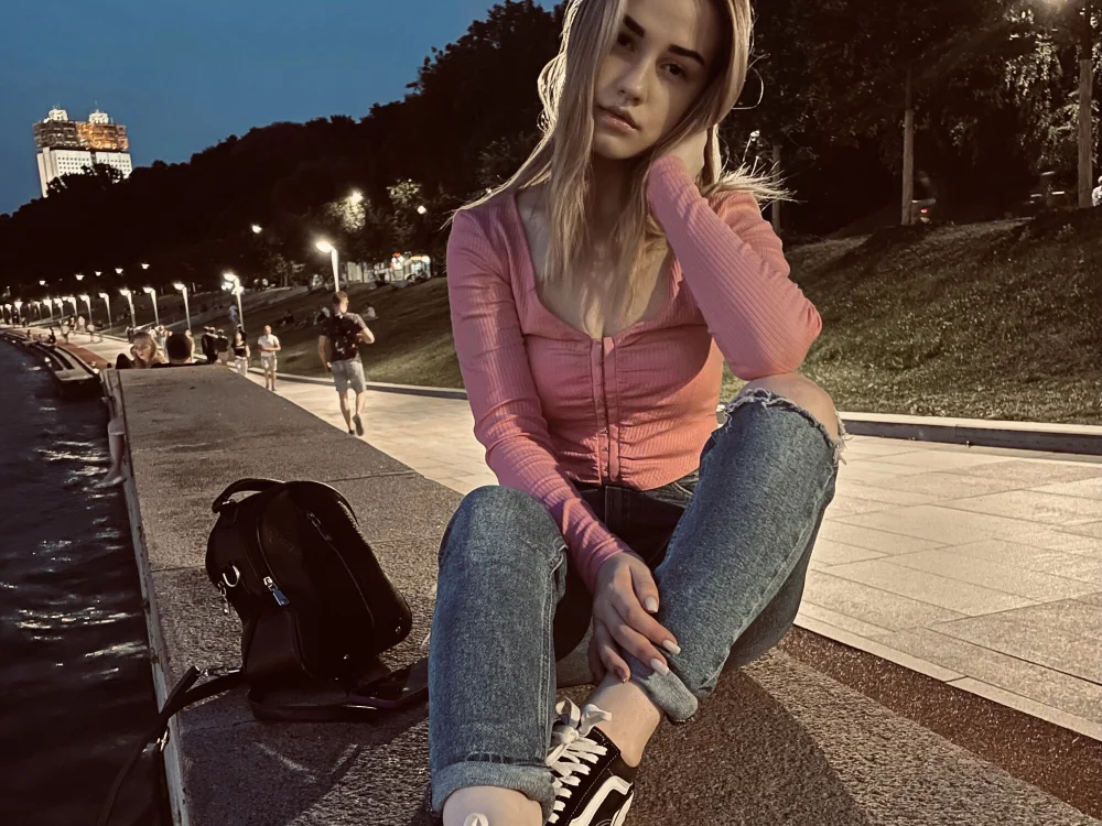 TeyaSanders offline chatrum