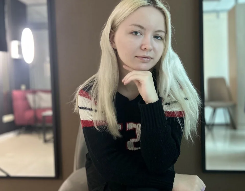 AlishaCohn's Offline Chat Room