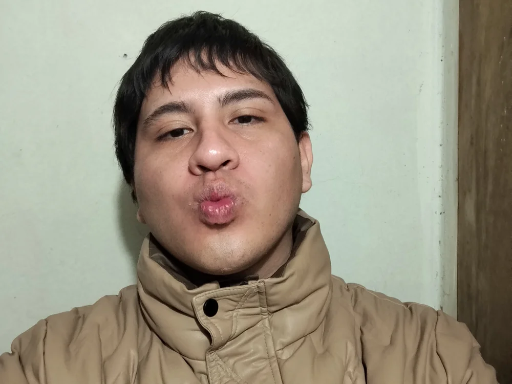 Ramonchico04 Obrolan XXX Offline