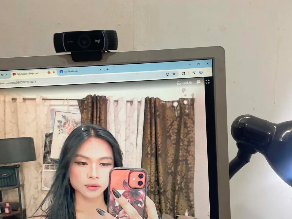 yoursexyasiantsxx Obrolan XXX Offline