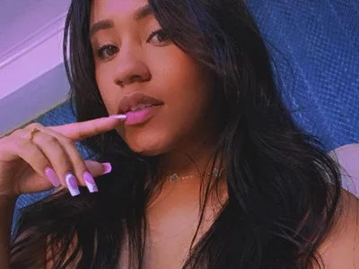 Megan__luxe Female Twerk Live Cam Strip
