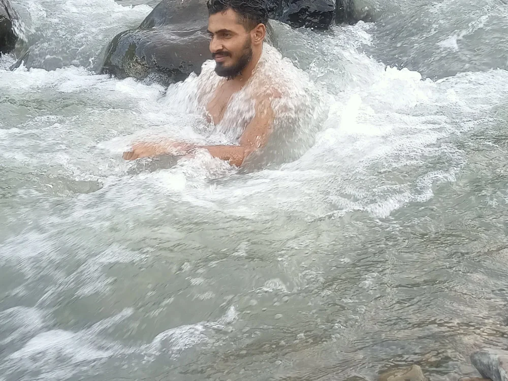 DesiBoy-on-duty cam model