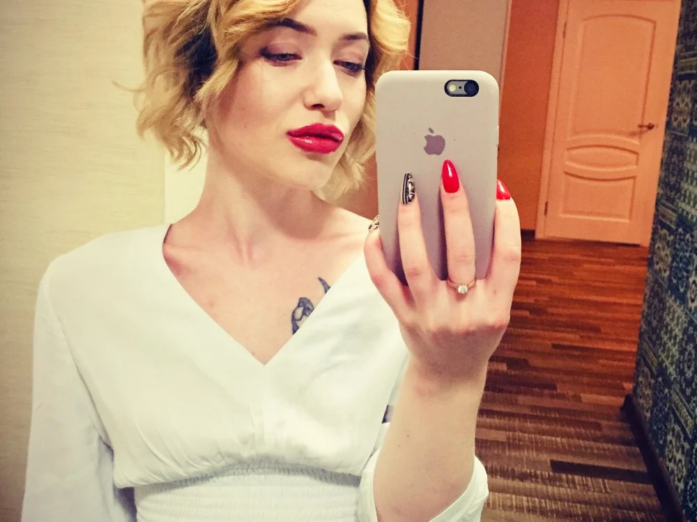 Sembang XXX Luar Talian Ellie_Roxy