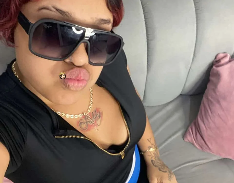 slut_dirty_'s Offline XXX Chat