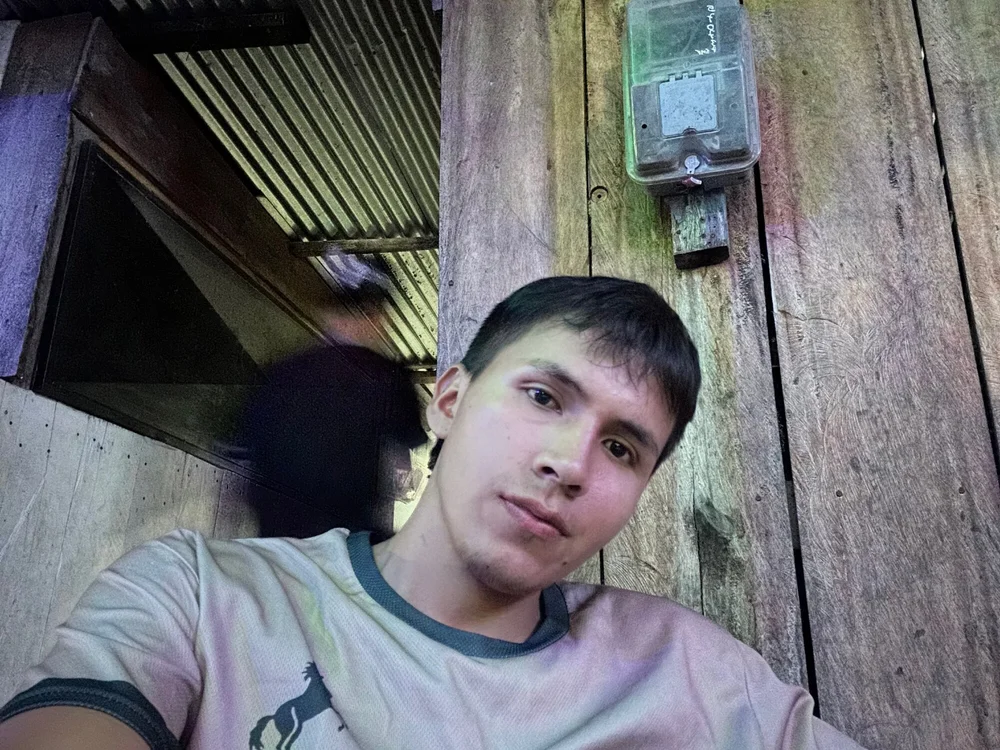 Daniel_0269 Adlı Modelin Çevrimdışı Sohbet Odası