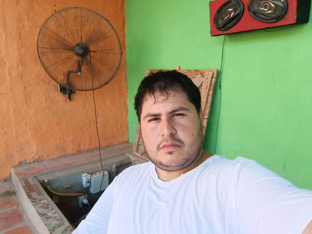 ExploredWilting's Offline Chat Room