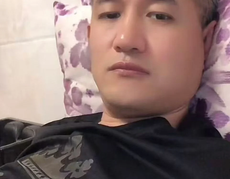 mi21600's Offline XXX Chat