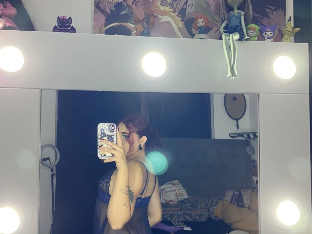 Chatroom XXX hors ligne de Brilliant_Hunter666