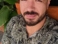 Pedrohott's Offline Chat Room