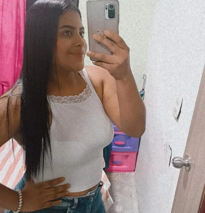 Jhenna_Ramirez Offline Chatraum