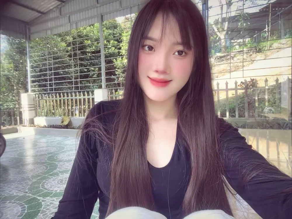 Thu_Phuong offline chatrum