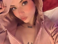 Honney_Taylor Adlı Modelin Canlı XXX Sohbeti