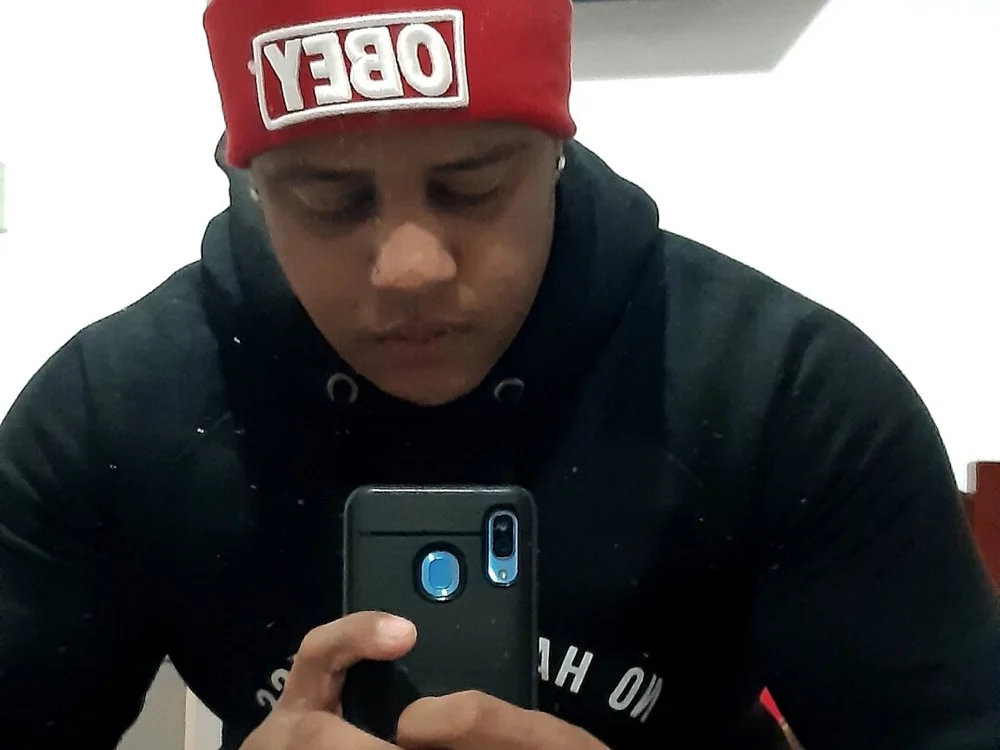 Dan90Brown offline chatrum