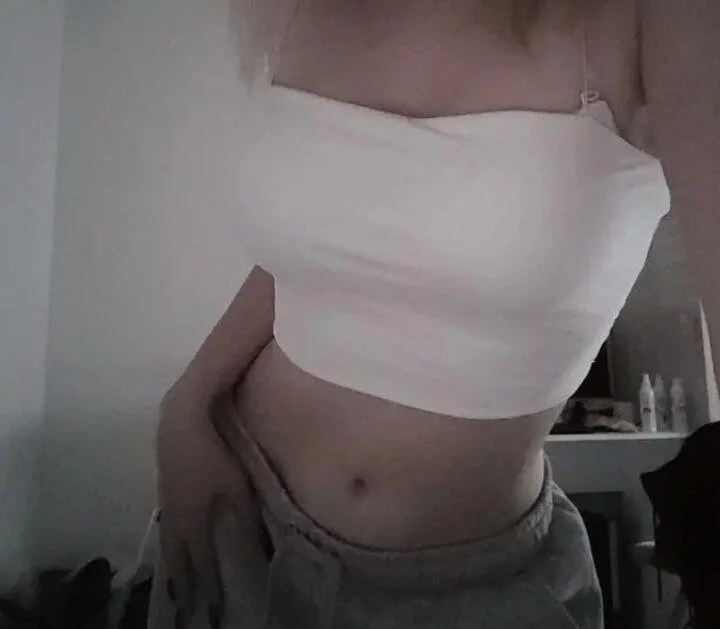 Офлайн-чат XXX CecileSpeights