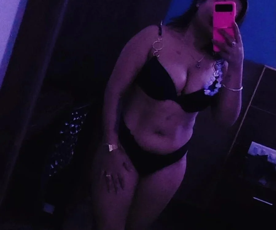 Koko_Giral123n Offline XXX chat