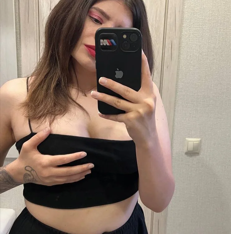 CatherynColeman's Offline Chat Room