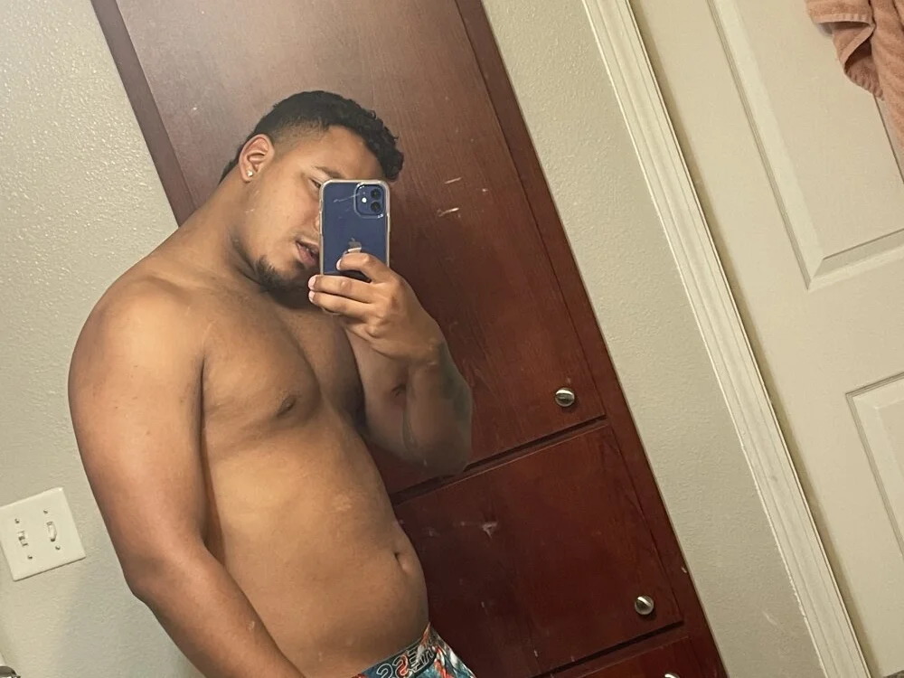 AndrewBigPollaのオフラインXXXチャット