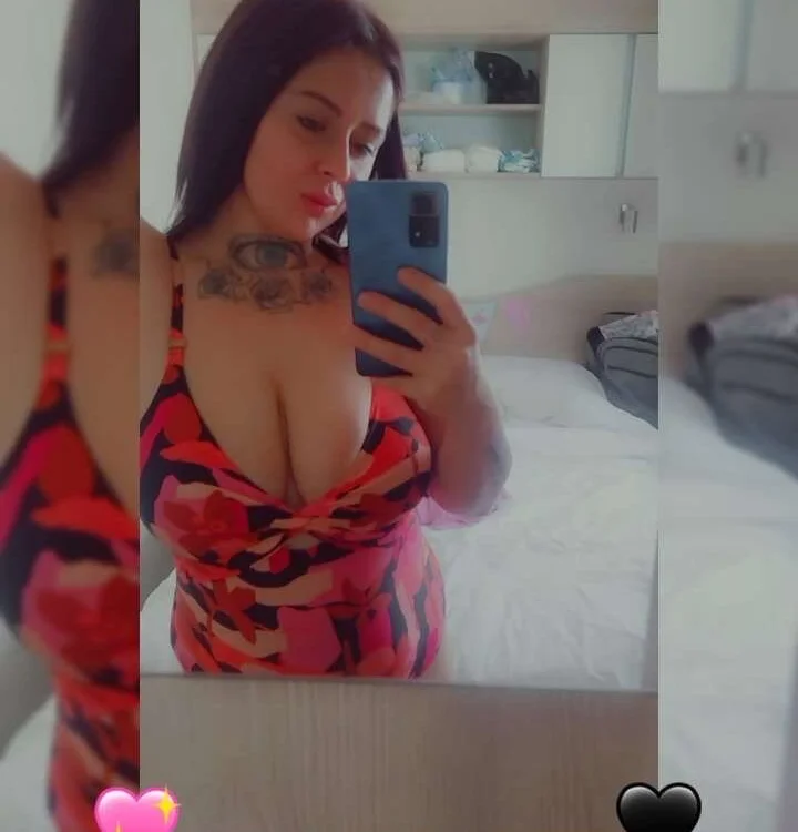 sexyslut94xox Offline XXX-chat