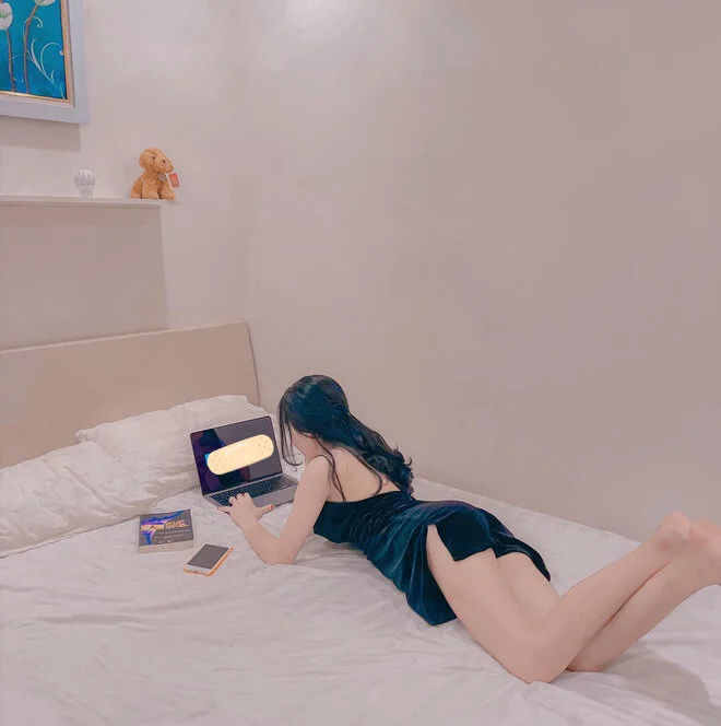 Tiny-122's Offline XXX Chat