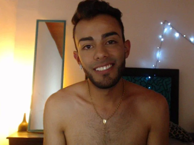 Cock_Hermit's Offline Chat Room