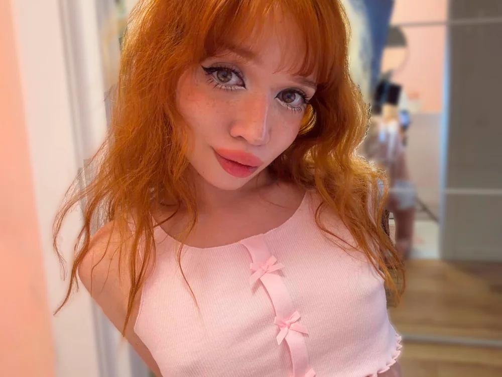 JuicySweetBliss cam model