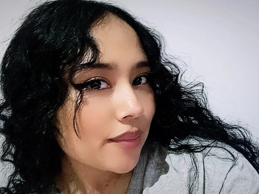 Bella_Vixenfx's Offline XXX Chat