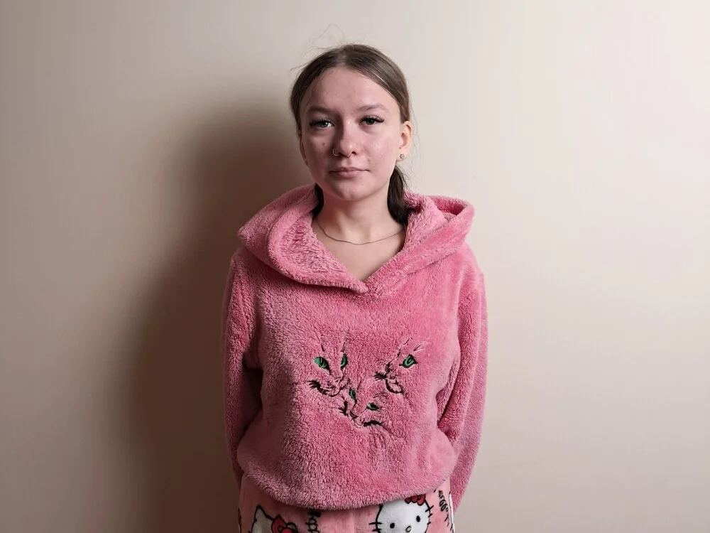 EileenCerino's Offline XXX Chat