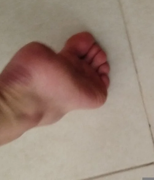 PrettyBottom1 Offline XXX Chat