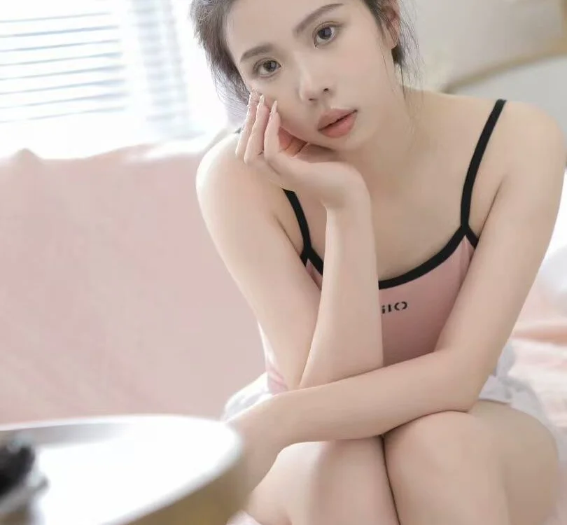 Aurora-002 Chat XXX offline