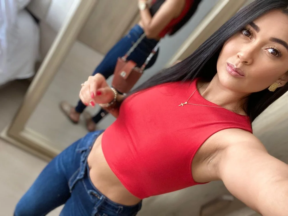 Celeste_Sur98 offline chatrum