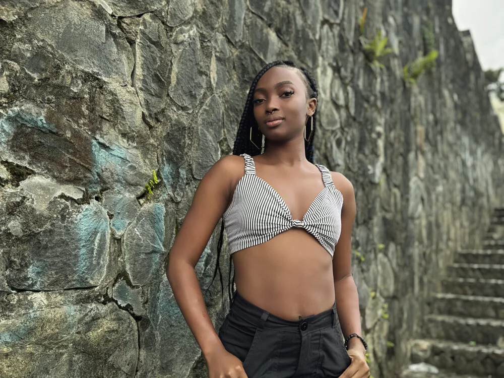 แชท XXX ออฟไลน์ของ ahvi_ebony