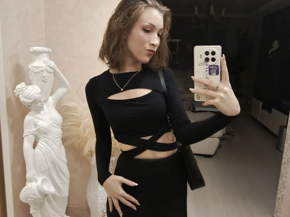 lilyshinee's Offline XXX Chat