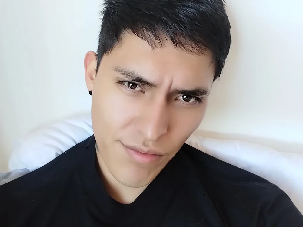 Edward2j 오프라인 XXX 채팅