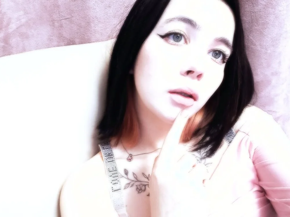 Karina_Michael Offline XXX-Chat