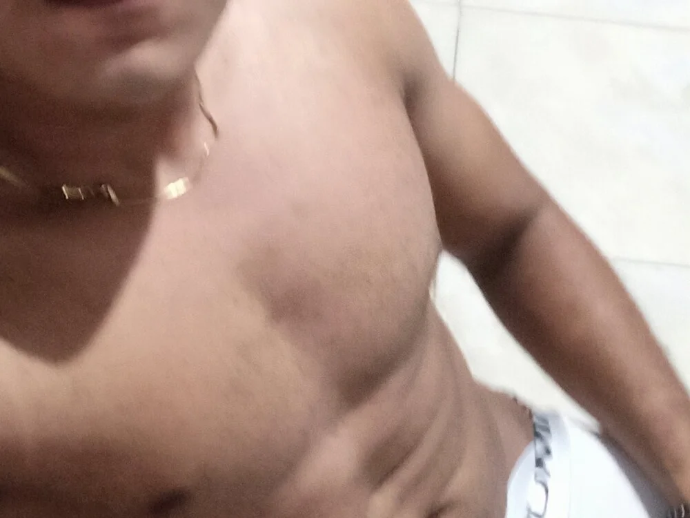 SaucyAffair0 Adlı Modelin Çevrimdışı XXX Sohbeti