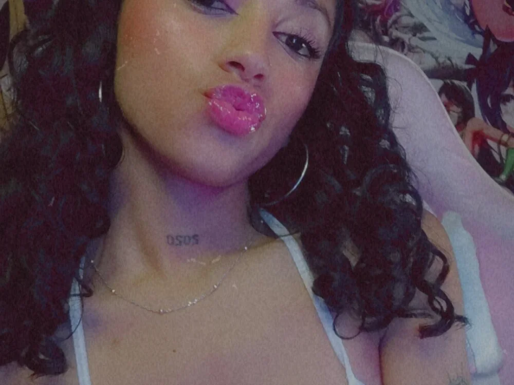 Offline XXX chat modela Elii_petit