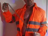 Model ManlyPrisonGuy