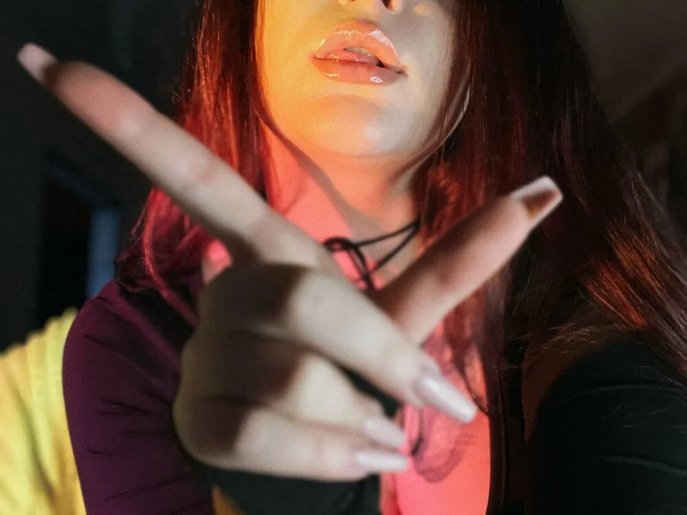 Goddess_AdelineQuinn's Offline XXX Chat