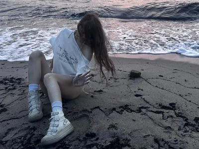 ShirlHooton - Girl 