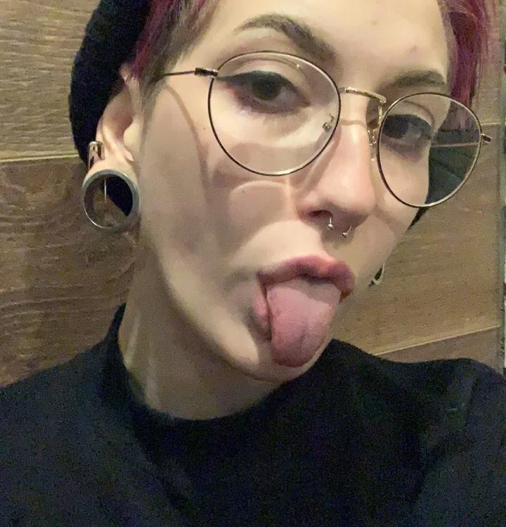 ReishFurrer's Offline XXX Chat