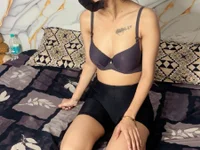 Swetie_Priyaaaaa's webcam live show