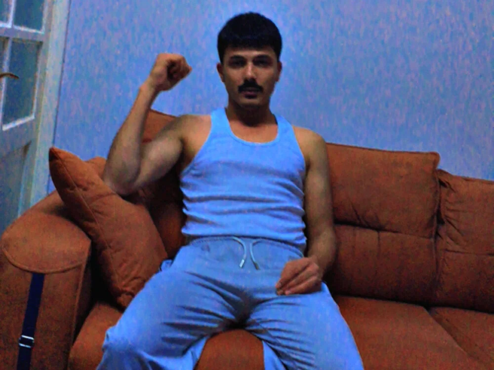 دردشة Axe-man_44 الجنسية دون اتصال