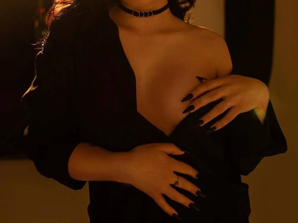 Czat XXX offline – Charming_Mysteriousss