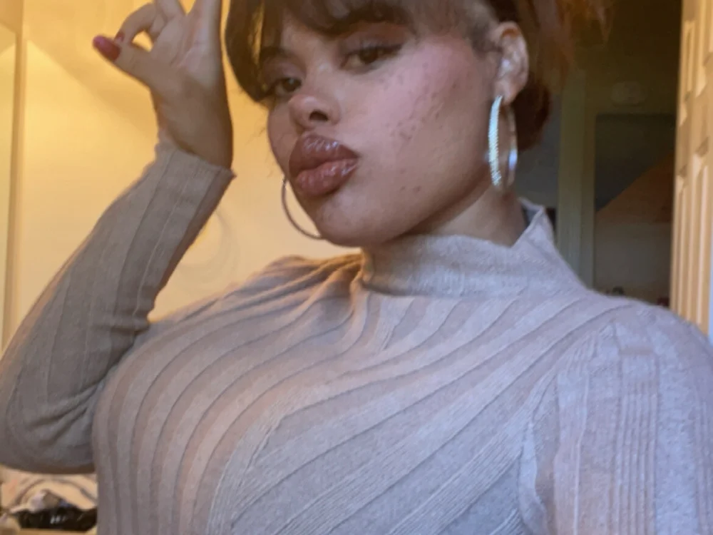 Brielove@xh's Offline Chat Room