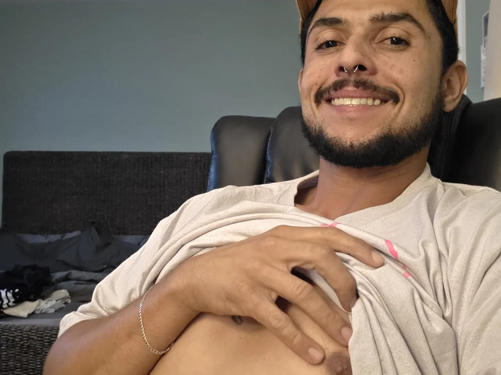 Bigsakzak offline XXX-chat